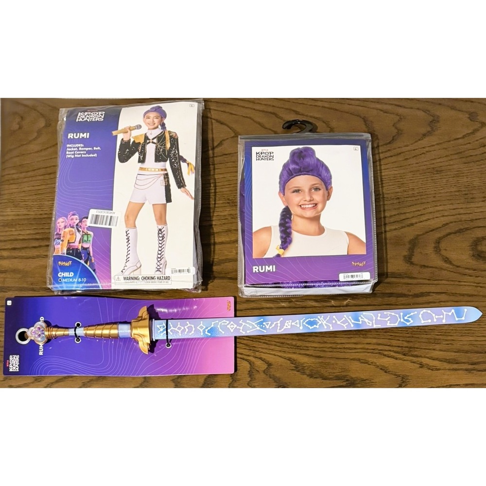 KPop Demon Hunters Rumi Costume Child M 8-10 Wig Sword Spirit Halloween NWT